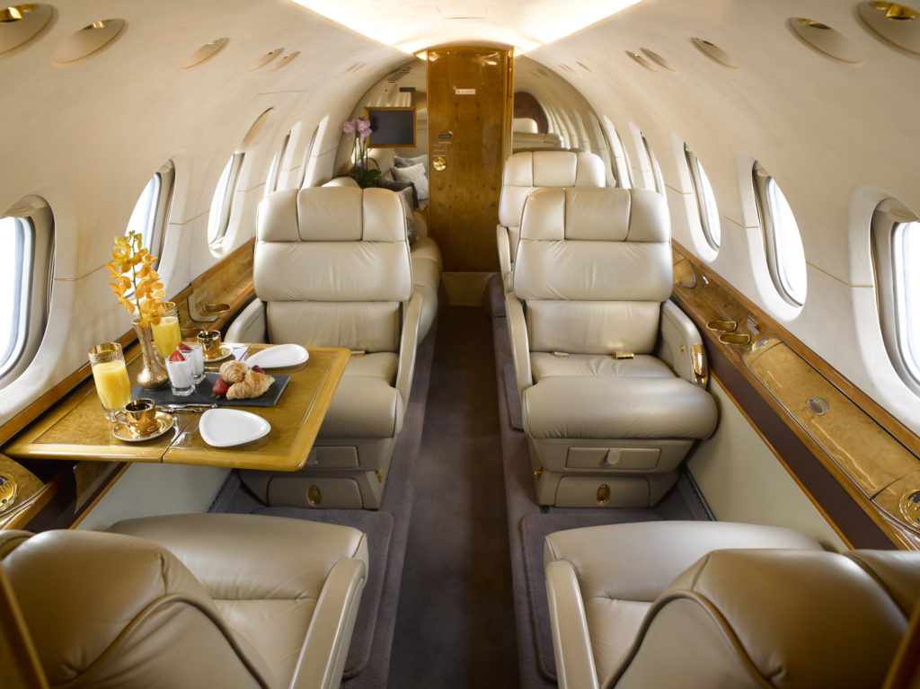Flying private in a Hawker 800XP