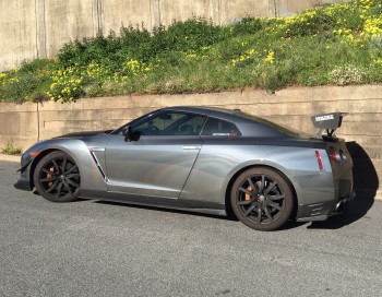 The Nissan GTR that's terrorizing our quiet neighborhood - How To Profit From The Wealthy Mainland Chinese